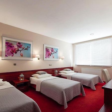 Hotel Sara Kolo  Luaran gambar