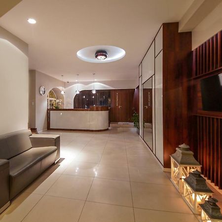Hotel Sara Kolo  Luaran gambar