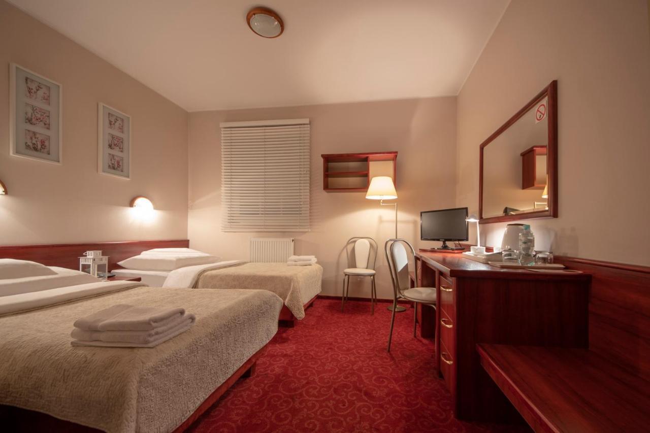 Hotel Sara Kolo  Luaran gambar