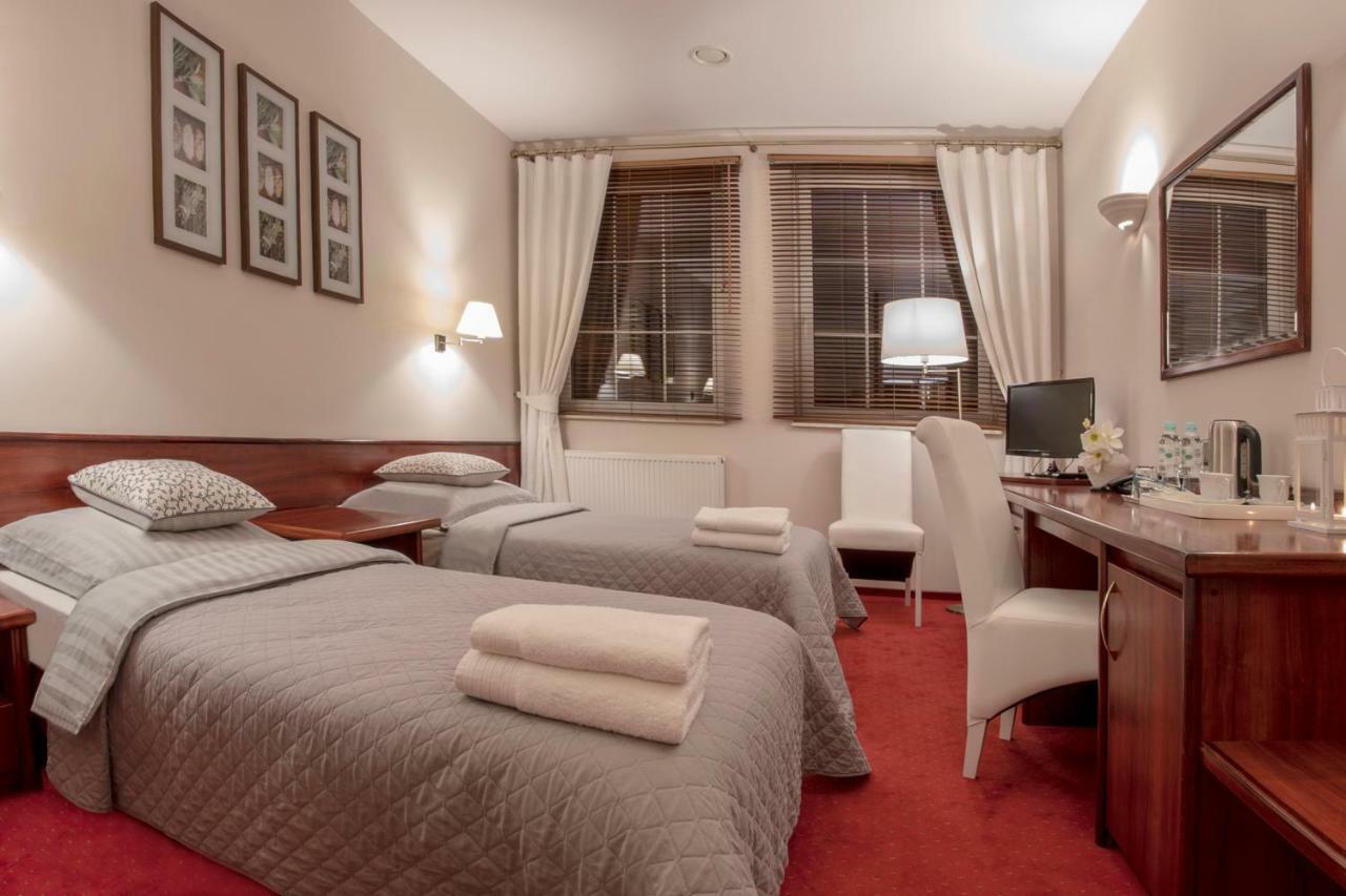Hotel Sara Kolo  Luaran gambar